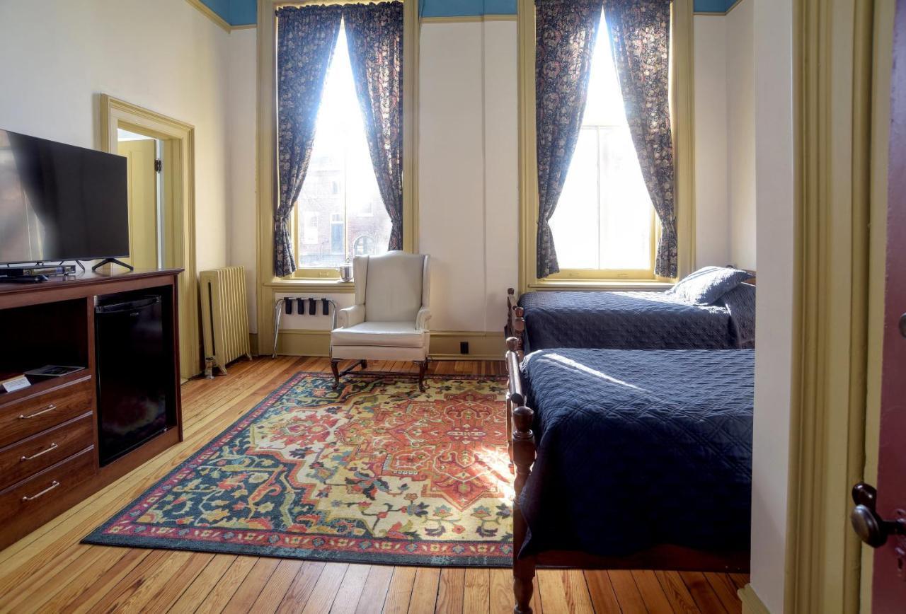 فندق Oneida Community Mansion House المظهر الخارجي الصورة